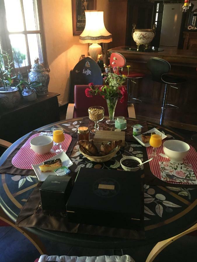 Hotel Bar B'Rock Saint-Martin-sous-Vigouroux Екстер'єр фото