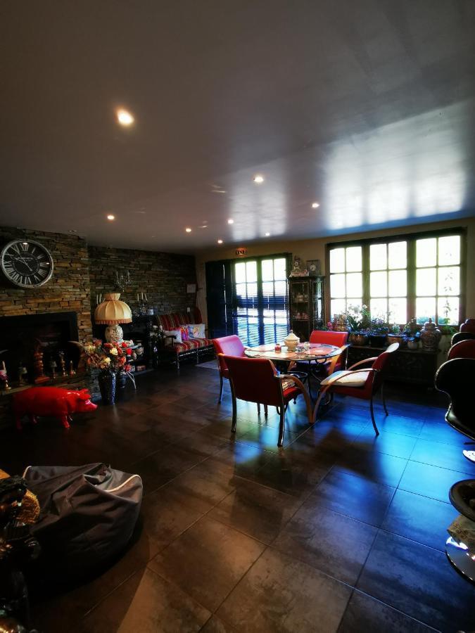 Hotel Bar B'Rock Saint-Martin-sous-Vigouroux Екстер'єр фото